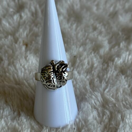 heart vs brain ring