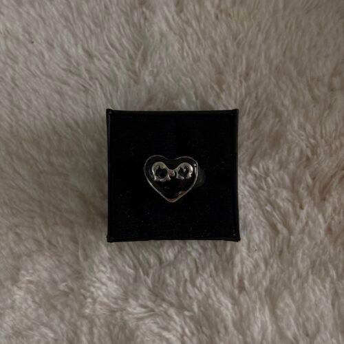 black heart ring