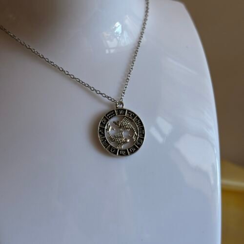 pisces zodiac sign necklace