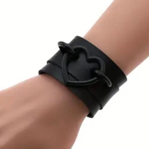 heart gothic bracelet