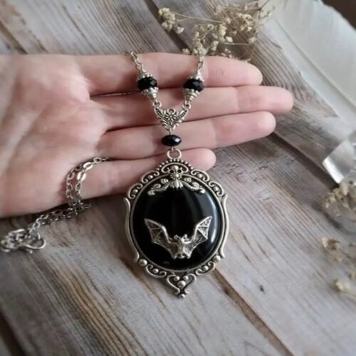 bat round necklace