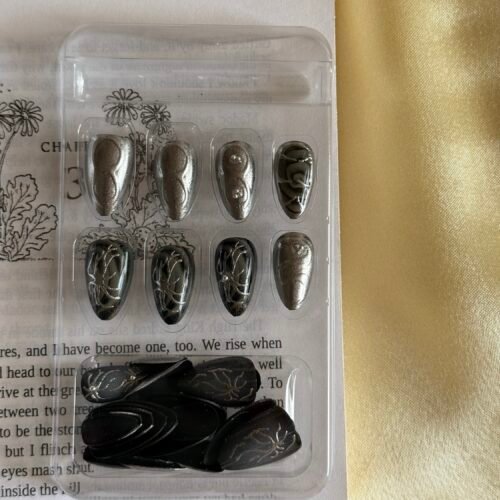 metalic press on nails