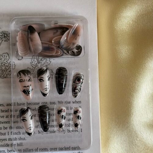 anime style press on nails 1