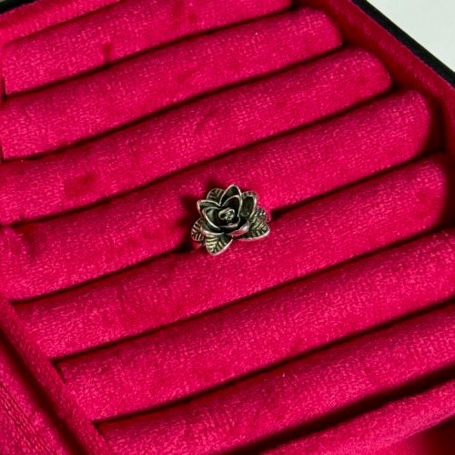 flower skull ring