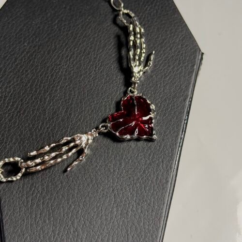heart choker necklace