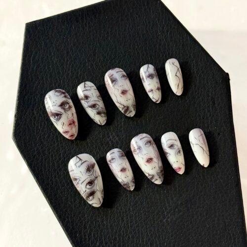 Porcelain Gaze press on nails