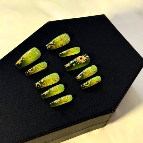 Green Eclipse press on nails