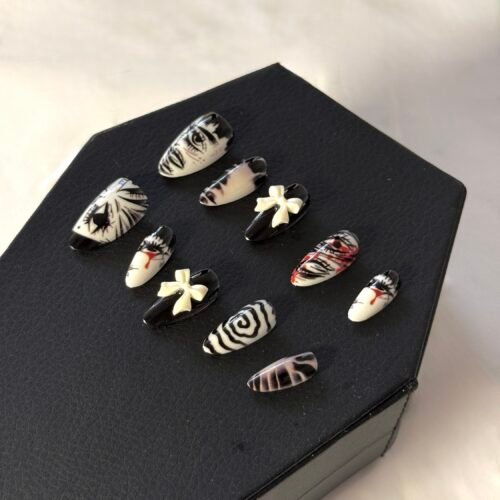 Broken Doll press on nails